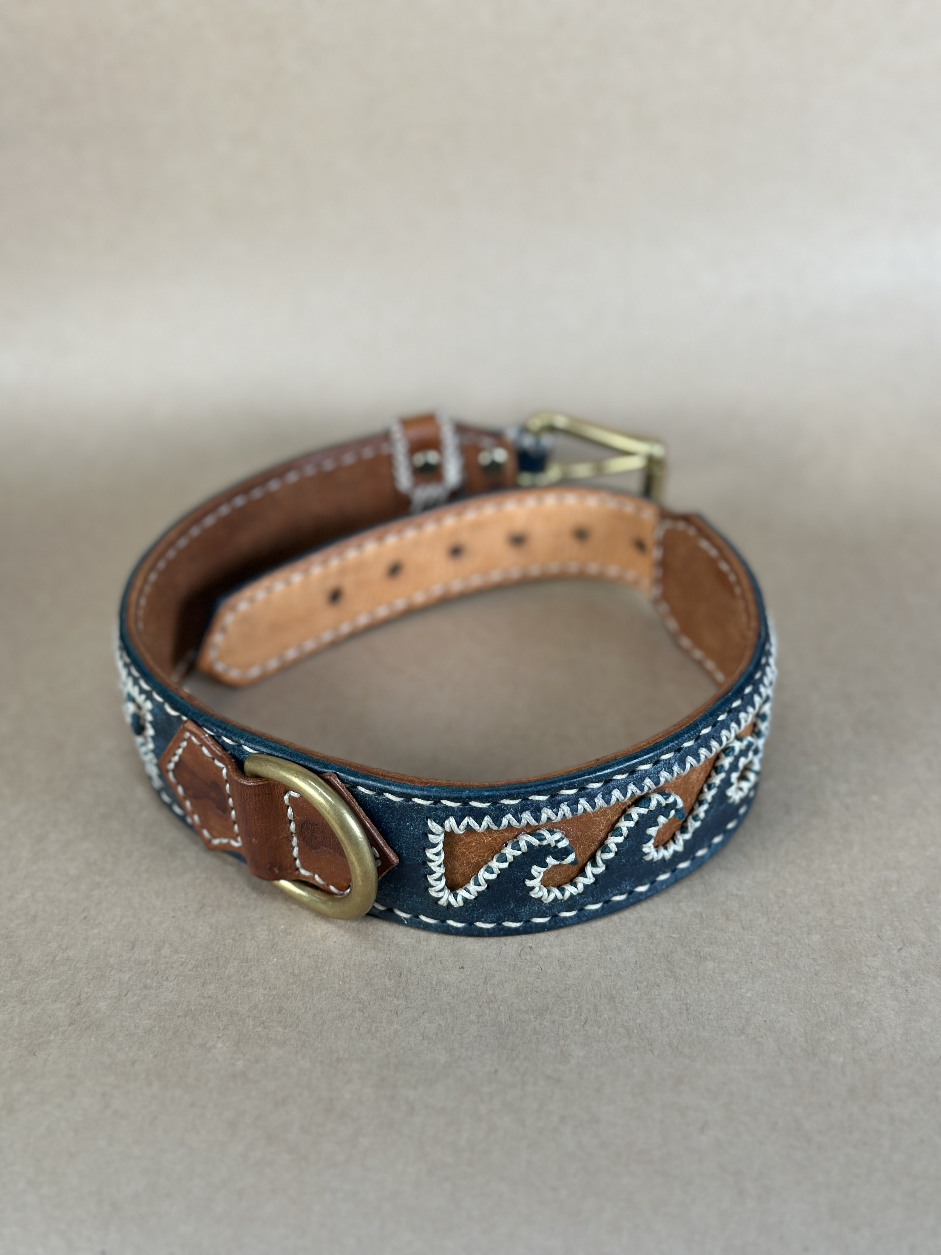 Collare per Cani Blu Navy in Pelle Pieno Fiore