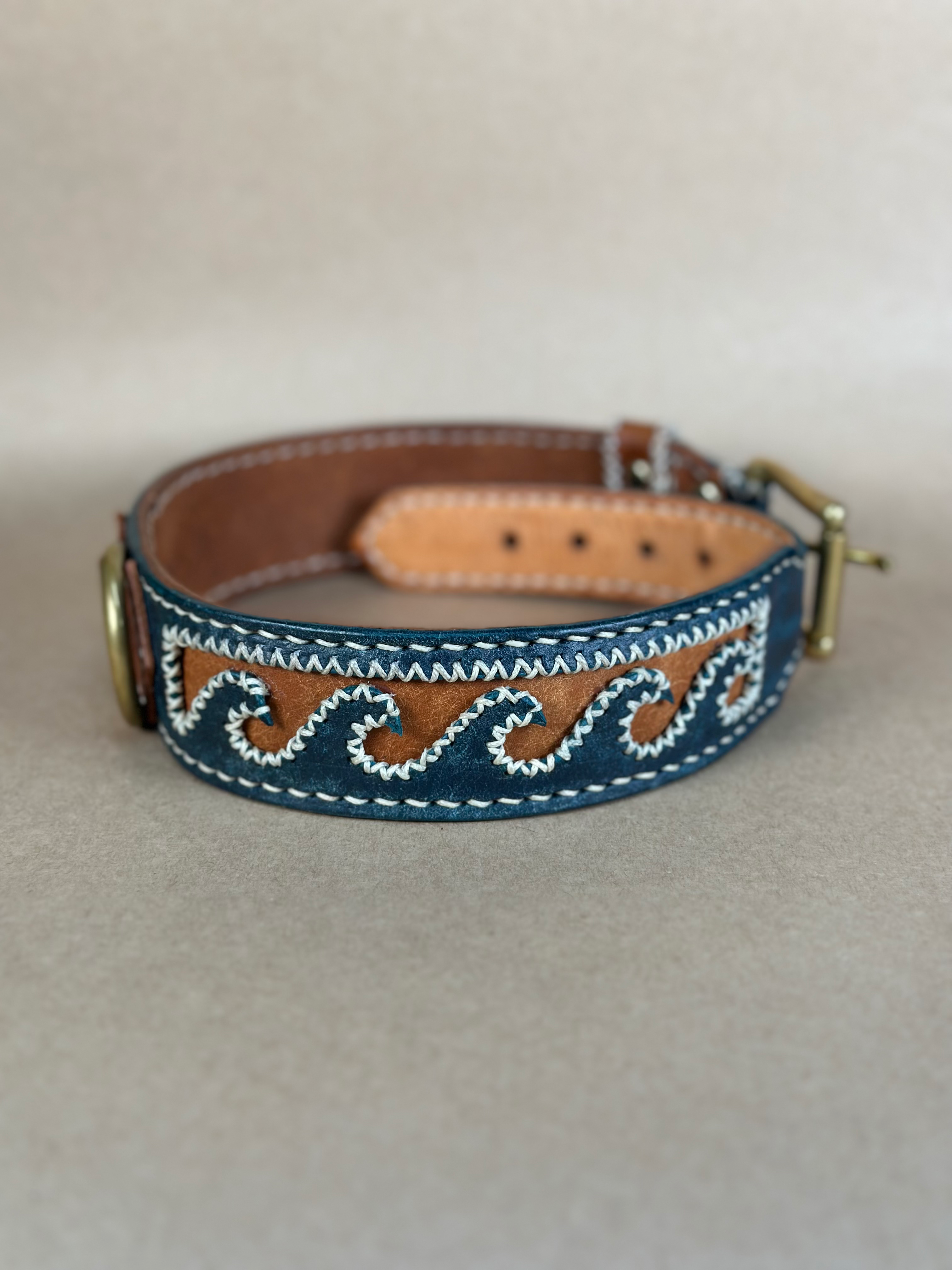 Collare per Cani Blu Navy in Pelle Pieno Fiore