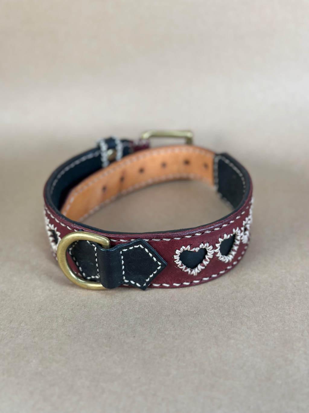 Collare per Cani Borgogna e Nero in Pelle Pieno Fiore