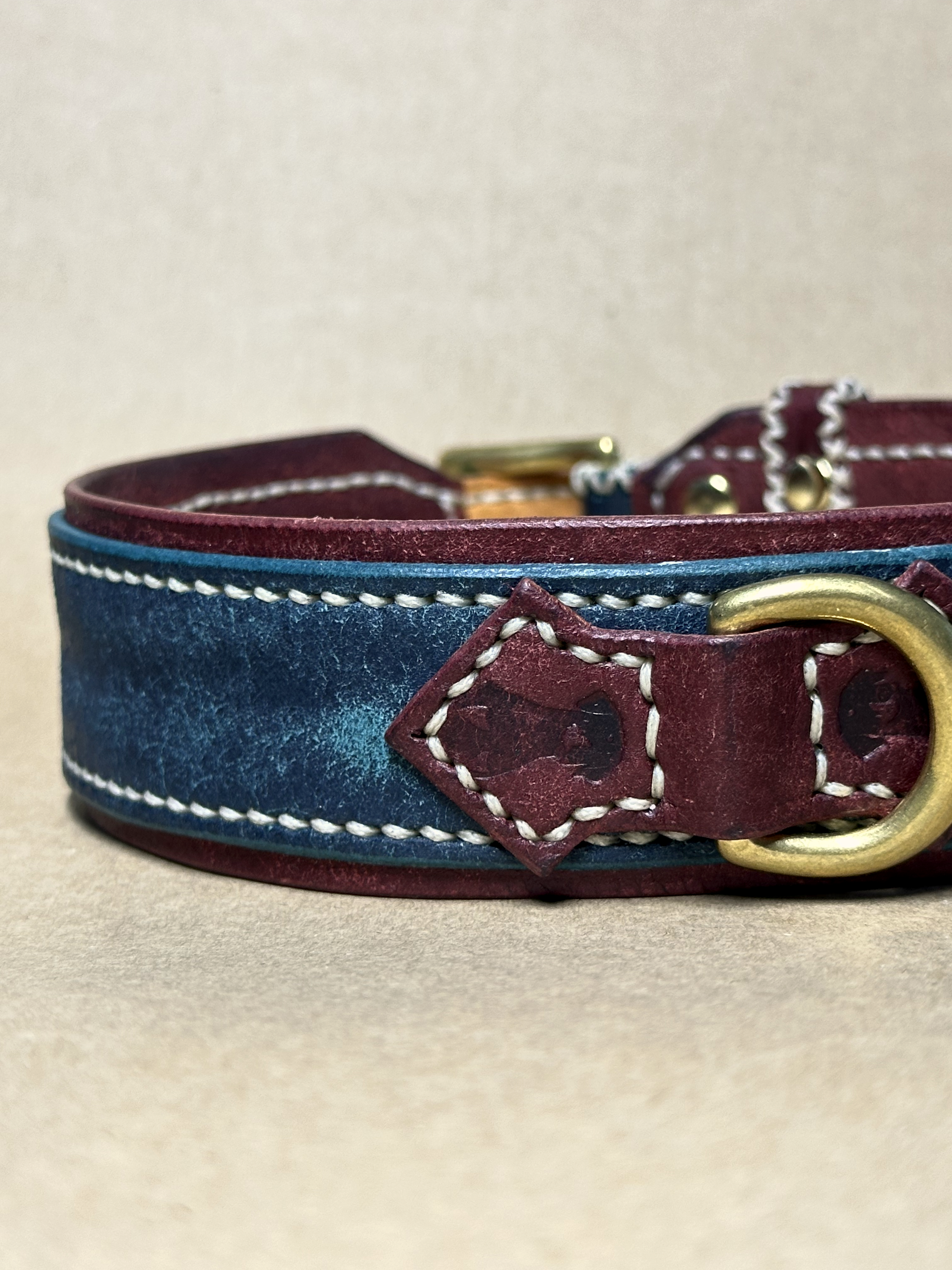 Collare per Cani Blu Navy e Borgogna in Pelle Pieno Fiore