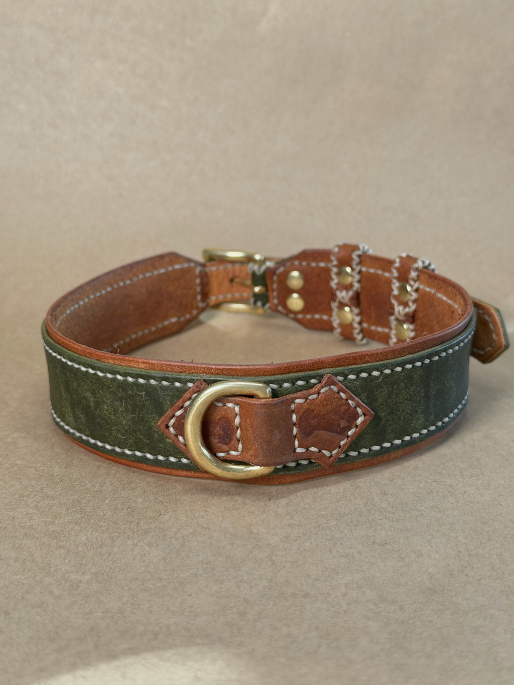 Collare per Cani Verde Olivo in Pelle Pieno Fiore