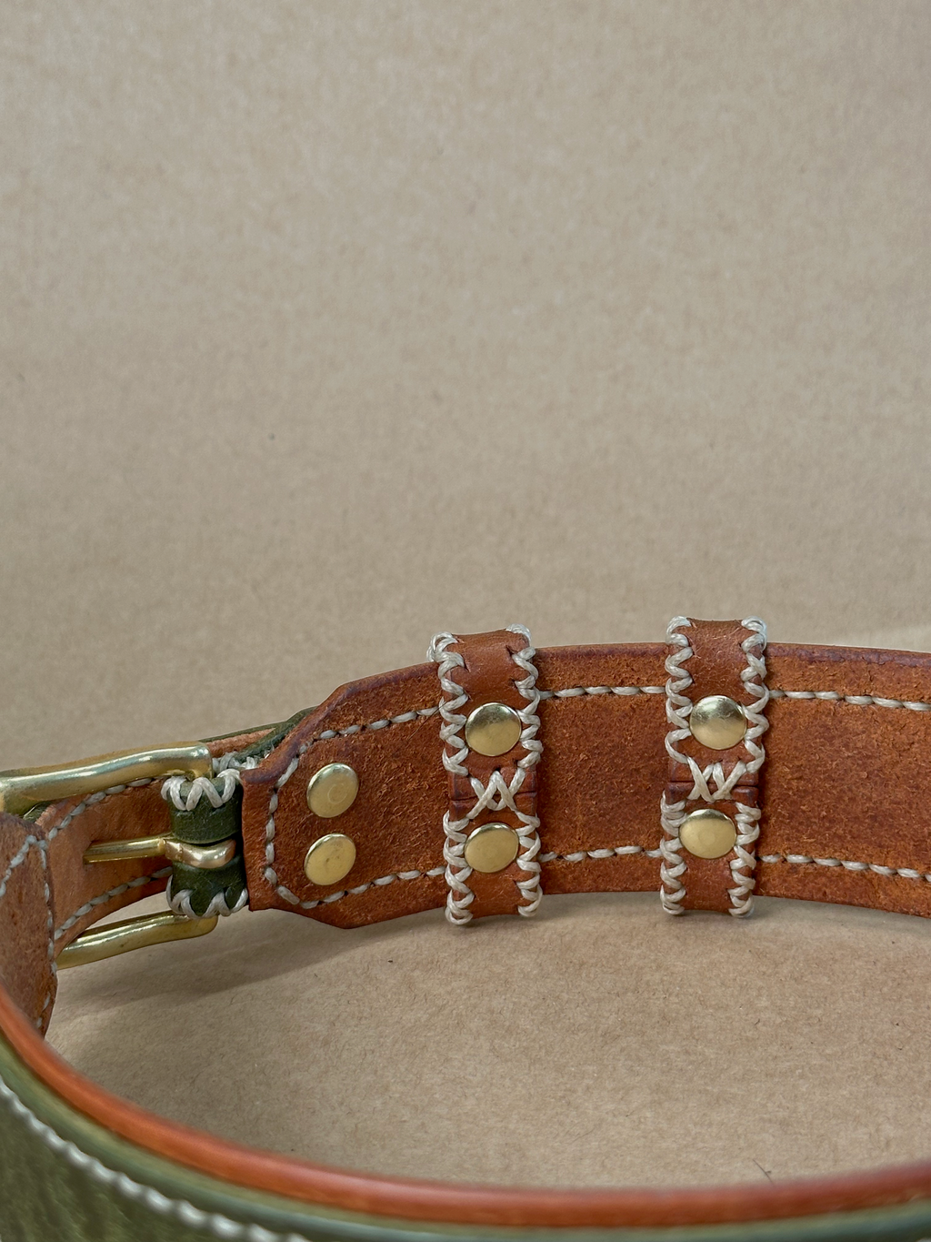 Collare per Cani Verde Olivo in Pelle Pieno Fiore