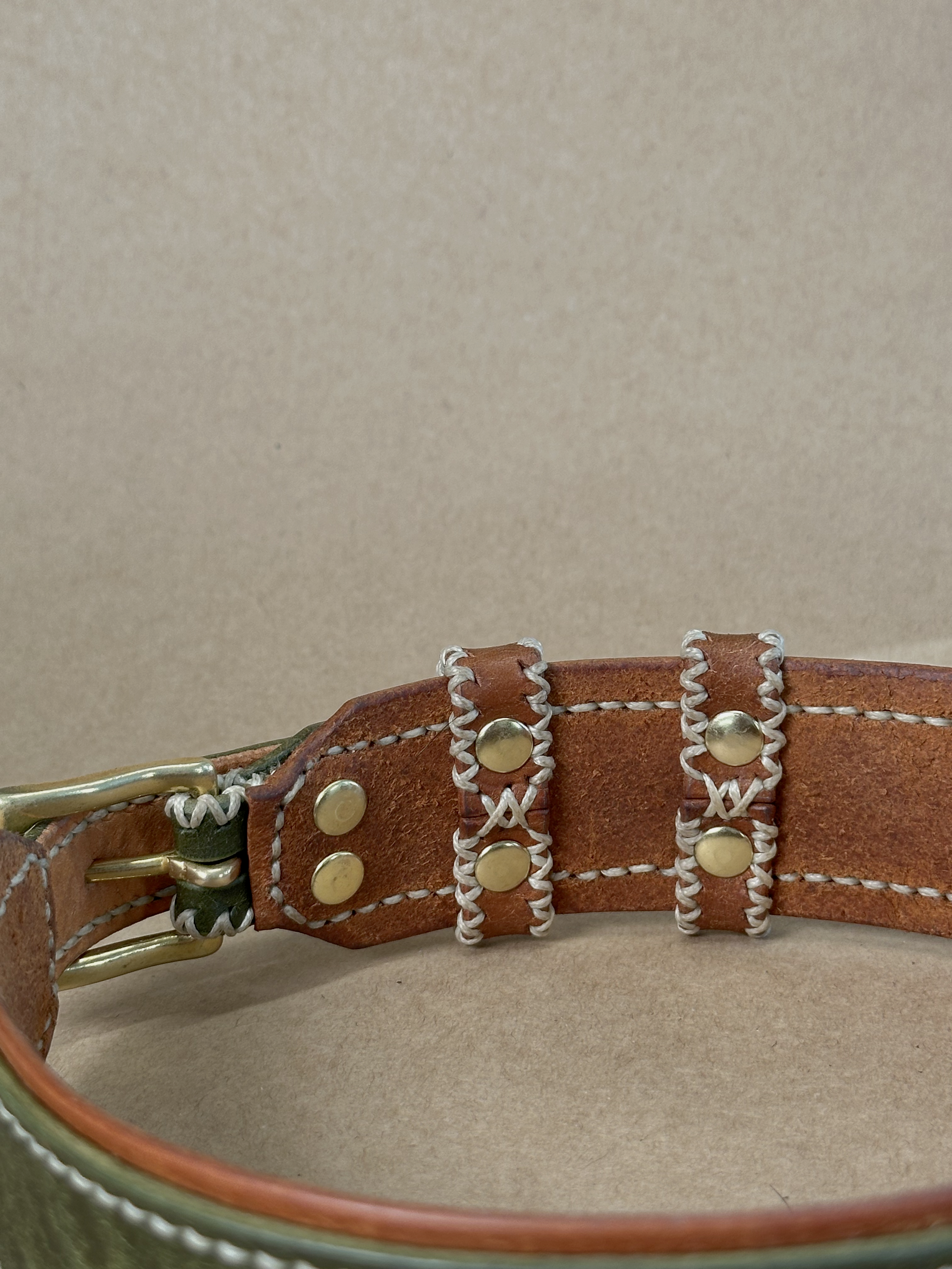 Collare per Cani Verde Olivo in Pelle Pieno Fiore